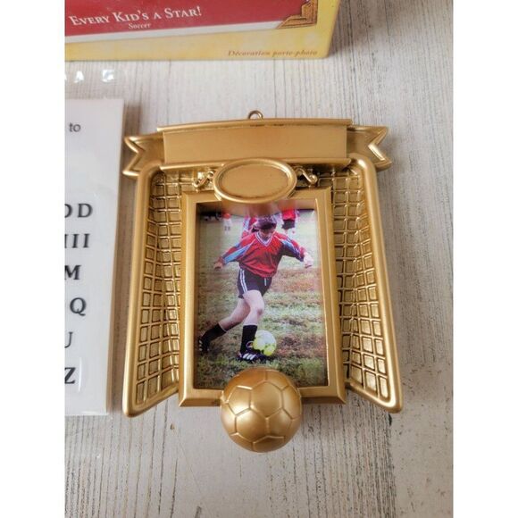 Hallmark Every Kid's A Star! Soccer ornament Xmas - Picture 3 of 7